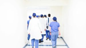 How to Ask for and Answer Patient Reviews Without Privacy Problems